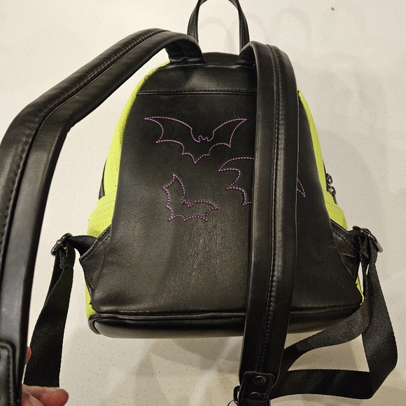 *Limited Edition* Oogie Boogie Loungefly - Picture 3 of 6